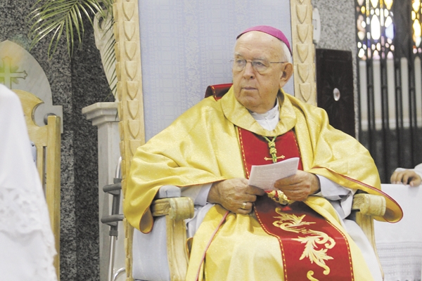 Quero juntar hoje meu abraço ao querido bispo emérito de Franca, d. Diógenes Silva Matthes, que aniversariou na última sexta-feira, 12 de outubro, mesmo Dia da Padroeira do Brasil, Nossa Senhora Aparecida. Ainda que não tenha mais obrigação de compromisso